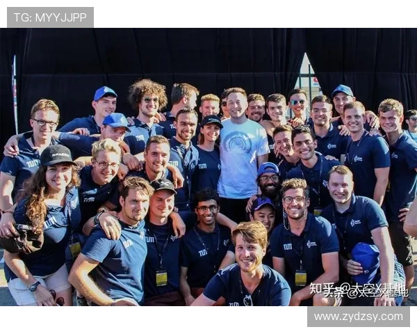 马克斯维尔：门德斯防守强大进攻稍逊